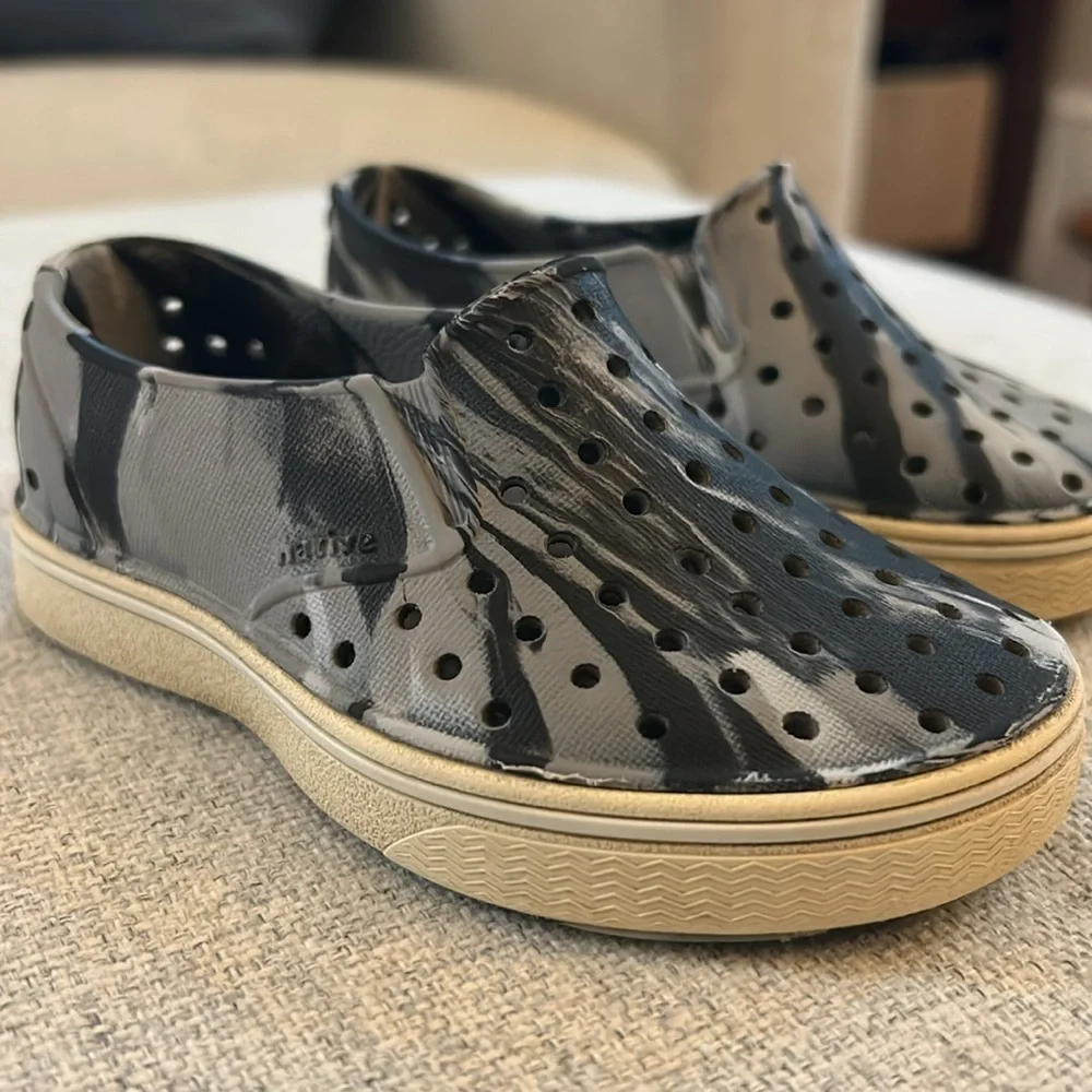 Native Jefferson Marbled Slip Ons Kids 7